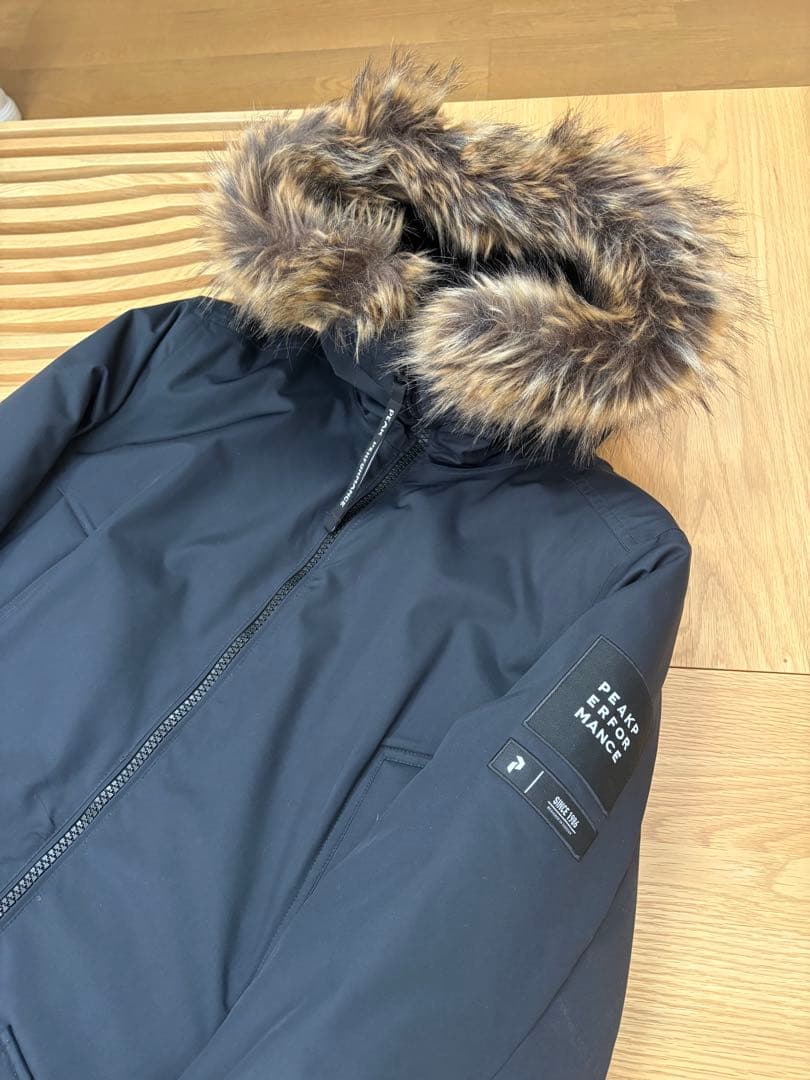 もっと更にお値下げ‼️peak performanceレディースコートMサイズ