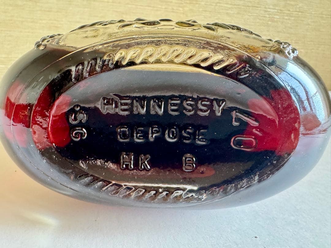 Hennessy XO コニャック 金キャップ箱入り 700ml