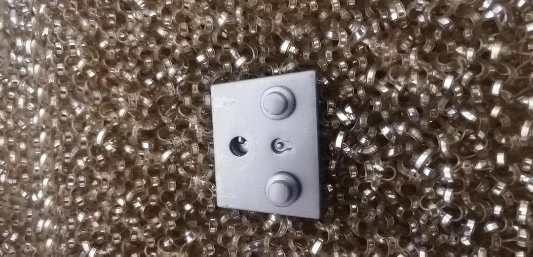 美品アンテプリマ　ゴールド パーティーバッグ