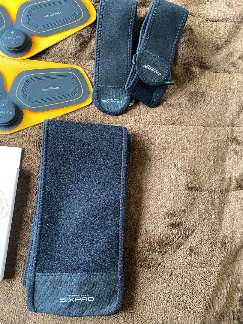 お得！シックスパッド　アブズ　ボディ　新品ジェルシート付き