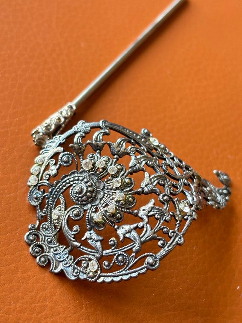 未使用 シルバーヘアアクセサリー スペインマドリッド