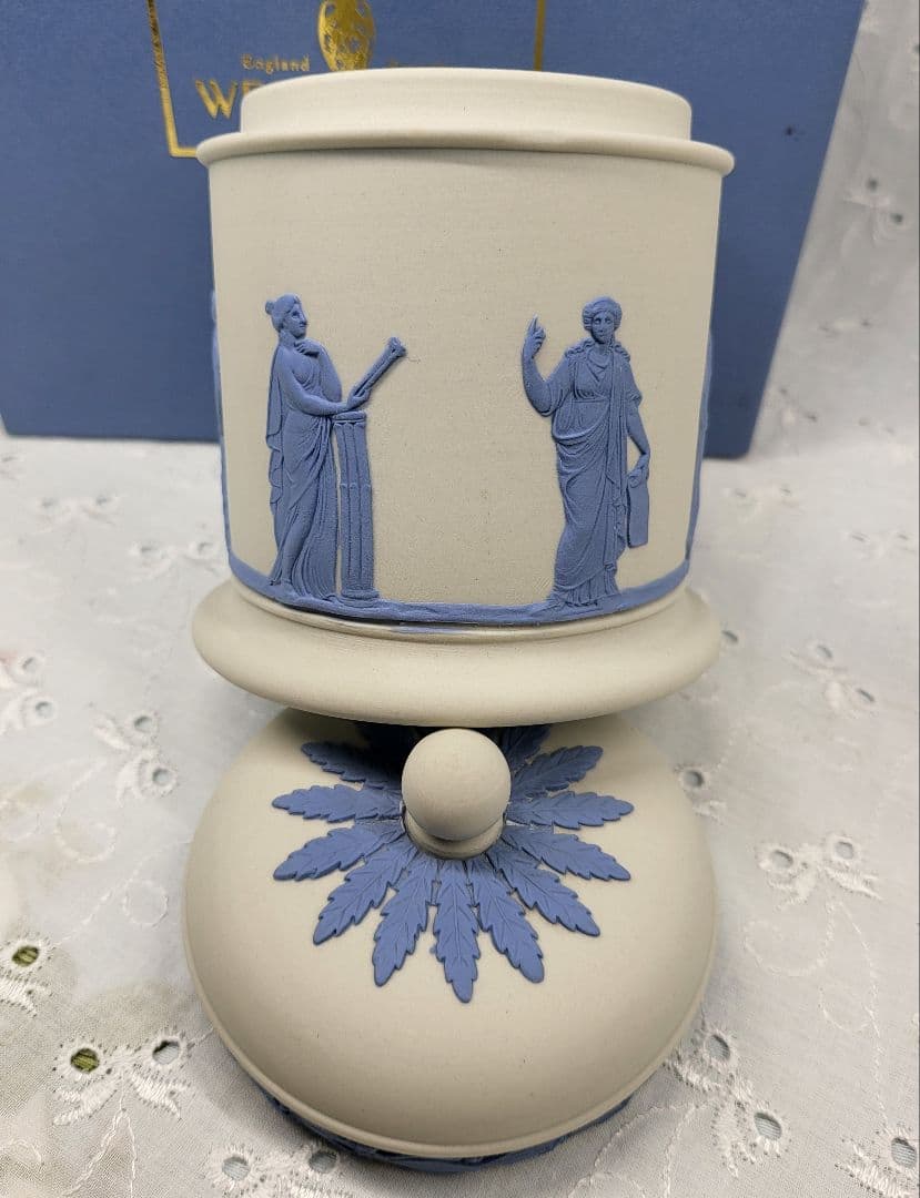 レア✨ウェッジウッド ジャスパー キャニスター ホワイト 茶葉 紅茶入れ ボトル