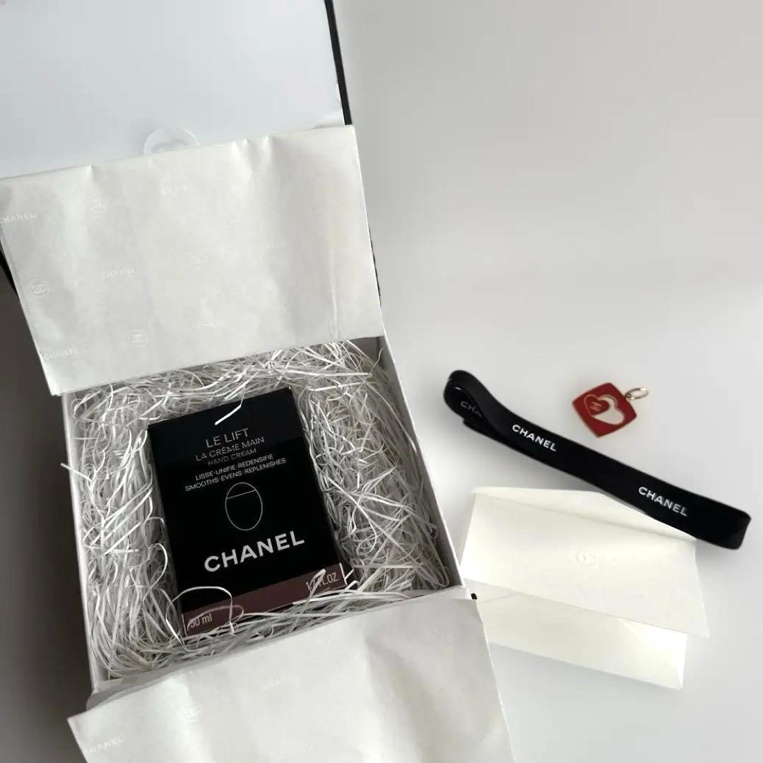 【CHANEL】ルリフトラクレームマン✴︎新品未使用ラッピングお箱付き✴︎