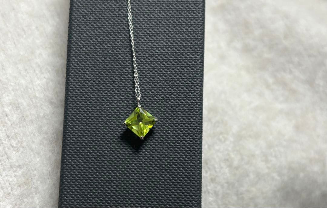 ペリドット　1ct pt950 pt850 プラチナ　ネックレス　40cm