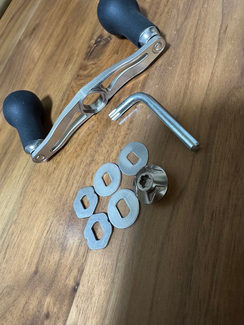 DRTバリアル95ハンドルMC後シルバー センターナット　シマノ左