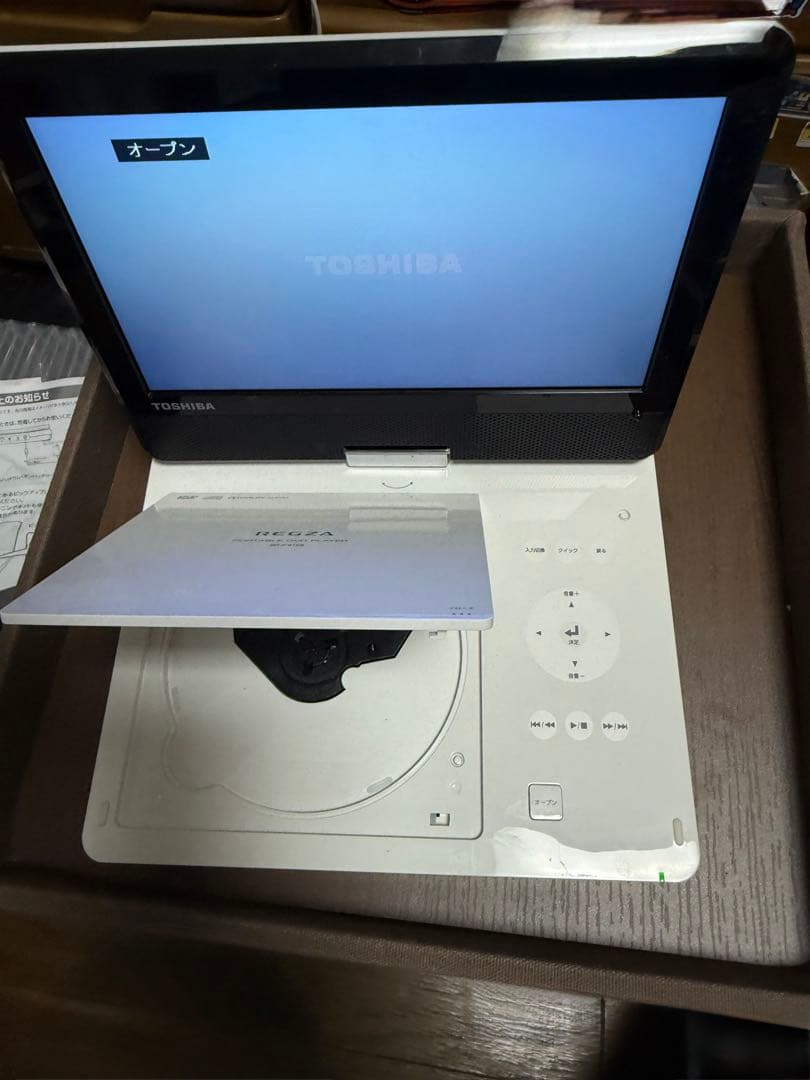 TOSHIBA SD-P910S ポータブルDVDプレーヤー