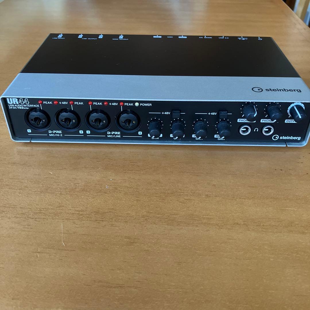 Steinberg UR44 オーディオインターフェイス【通電確認済み】