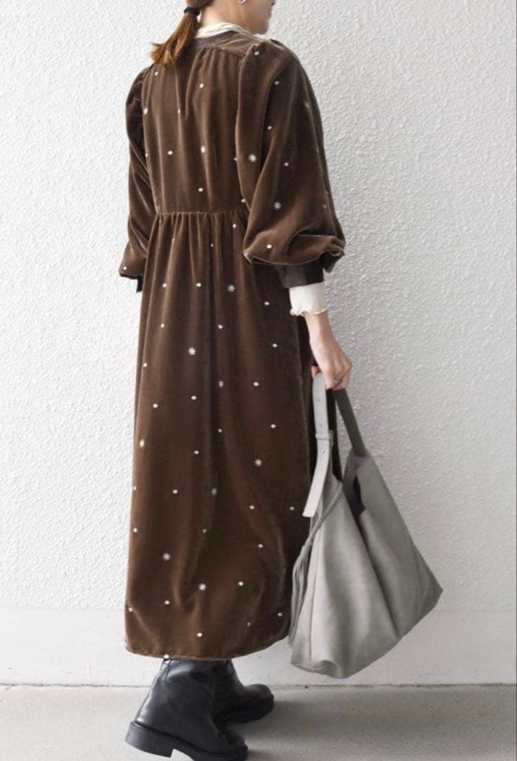 SHIPS any ポリエステル ベロア 刺繍 タック フレア ワンピース