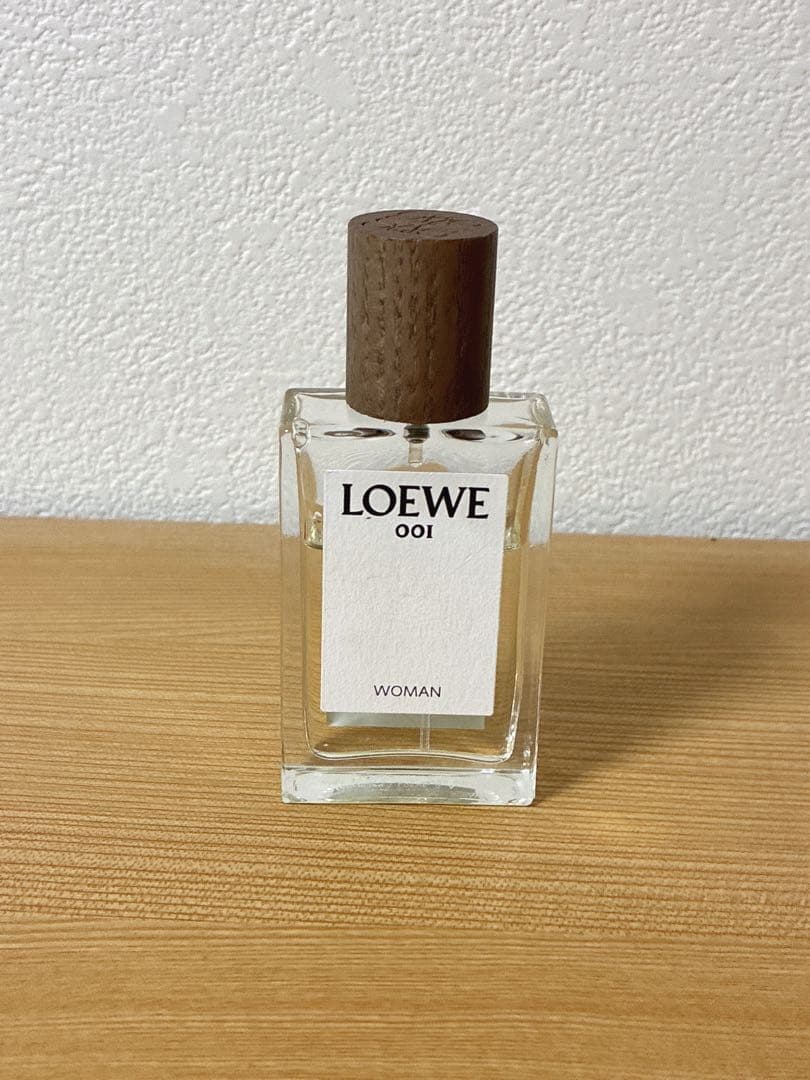 香水(女性用) LOEWE 001 WOMAN Eau de Parfum 30 ML