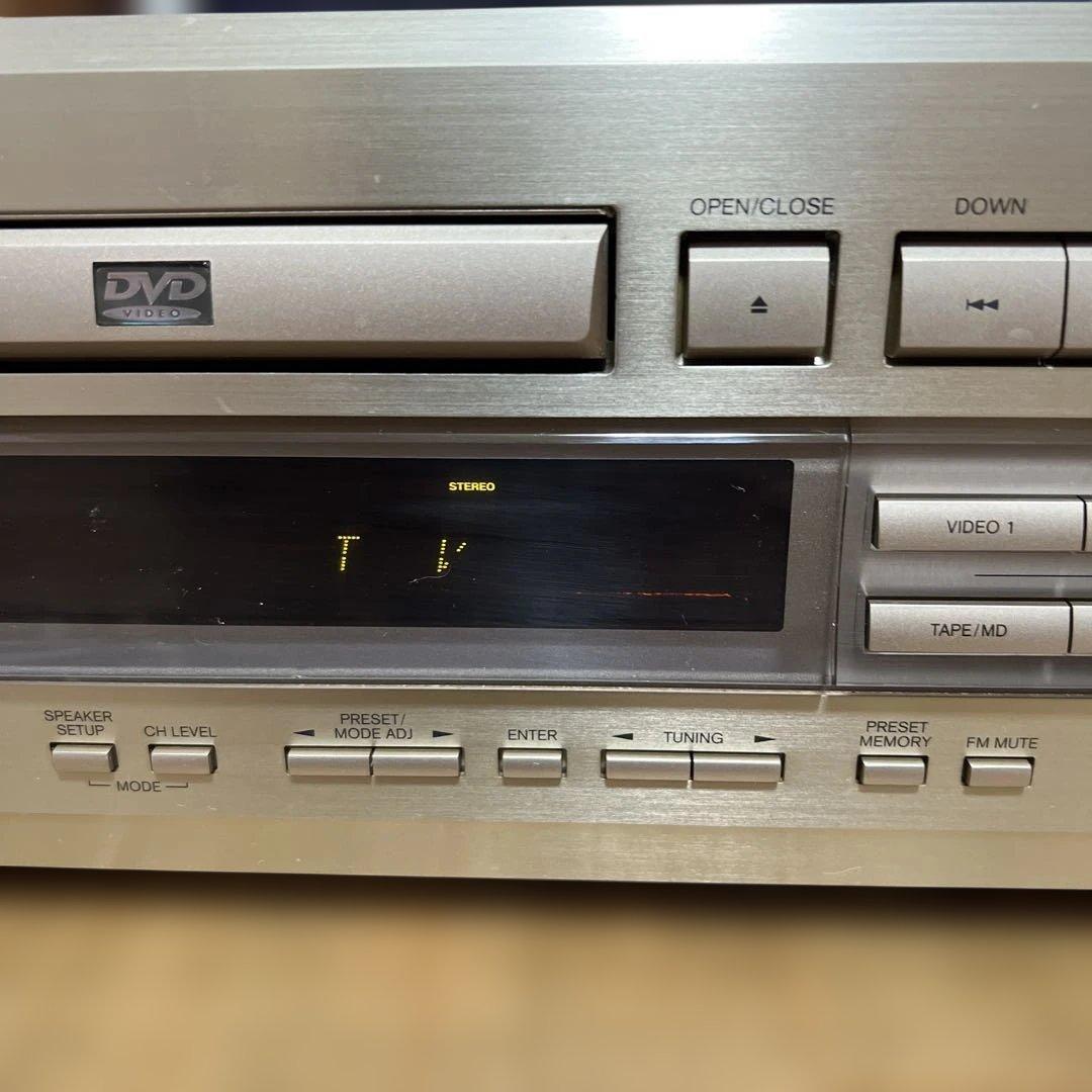 ONKYOオーディオ DVDレシーバー DR-90中古品。