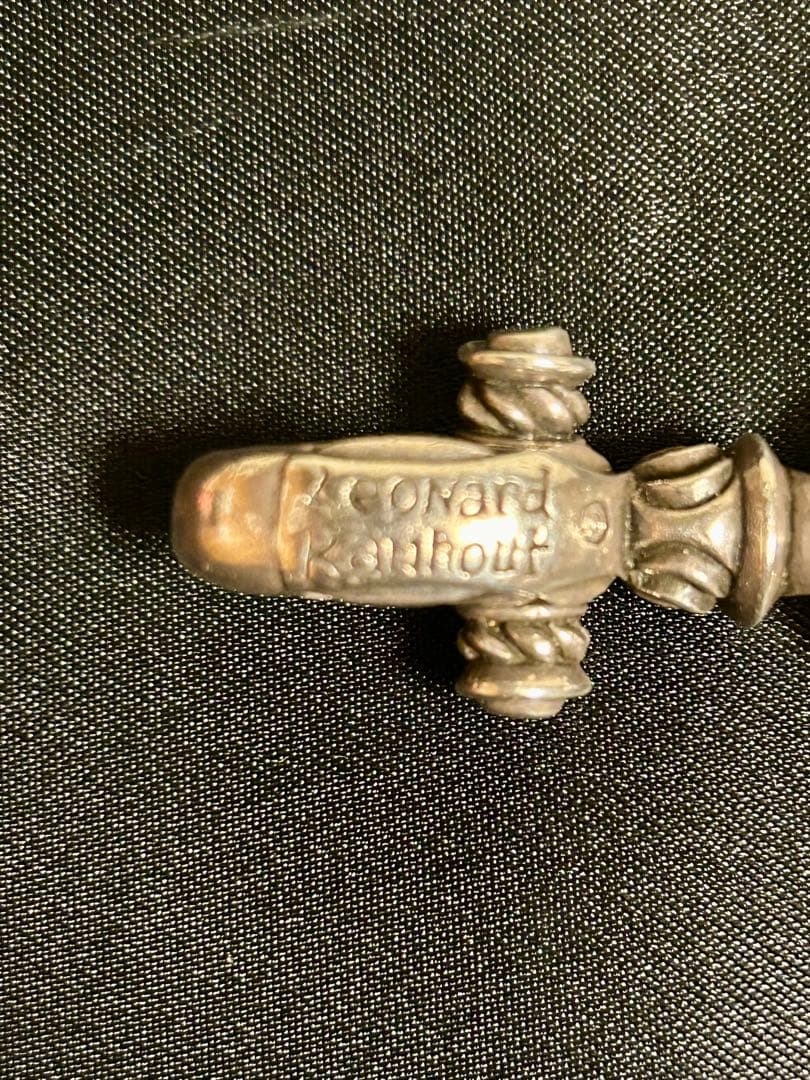 レナード・カムホート　クレーンベル　キングベイビー　ペンダントトップ　2個セット