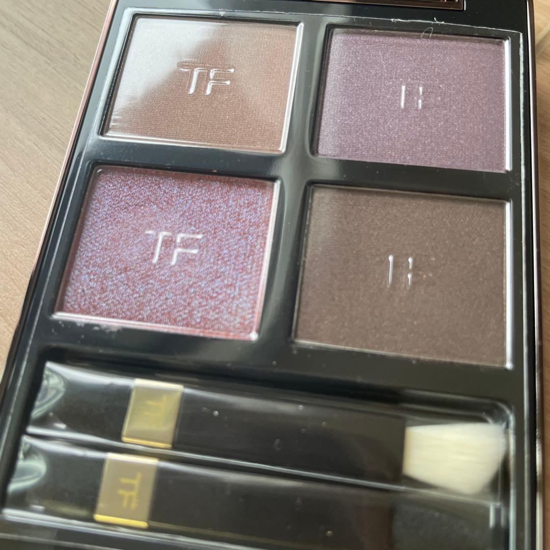 ［再値下げ］トムフォード アイカラークォード 25 プリティベイビー