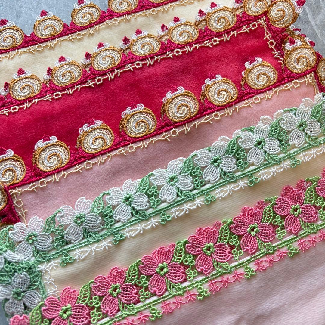 【新品未使用】近沢レース　シーズンタオルハンカチ　ロールケーキ＆ハナミズキ　5枚