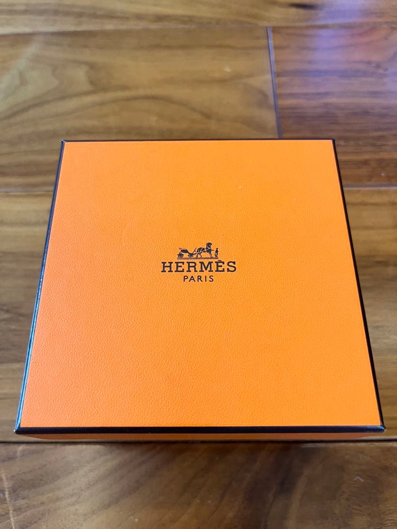 エルメス　ブレスレット コリエドシアン バングル