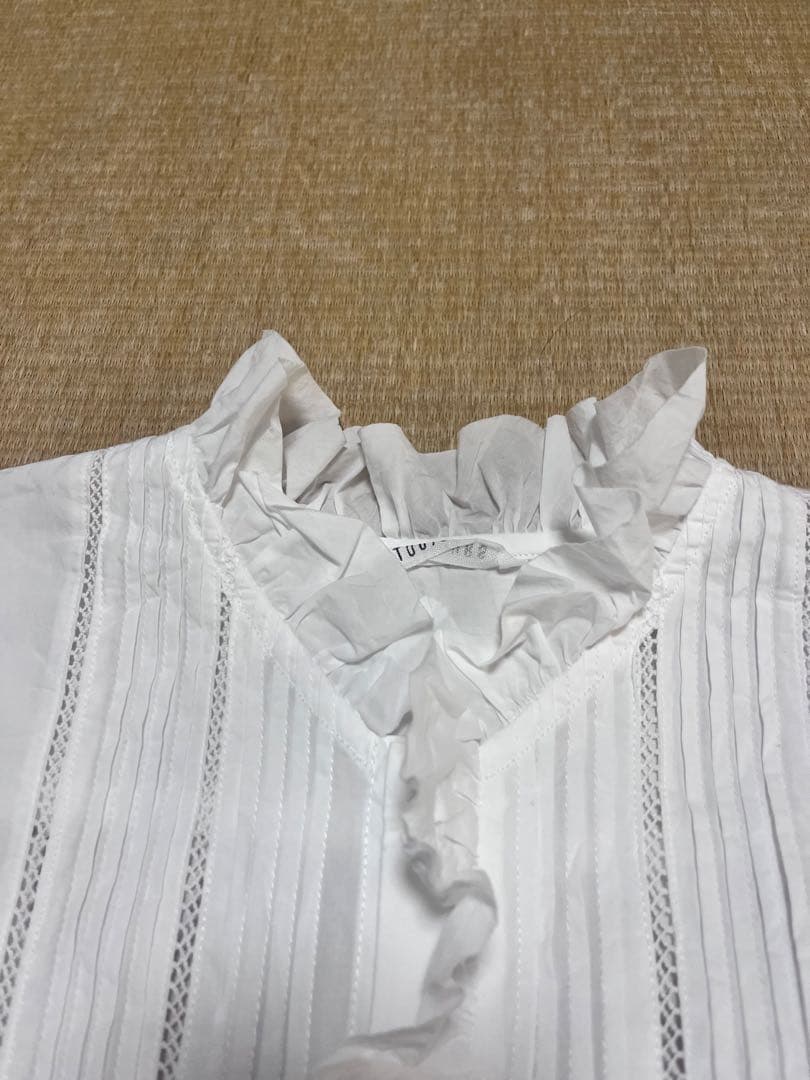 TOUJOURS レースピンタックラッフルシャツ