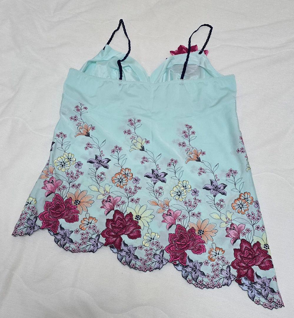 Salut 花柄刺繍 キャミソール 水色