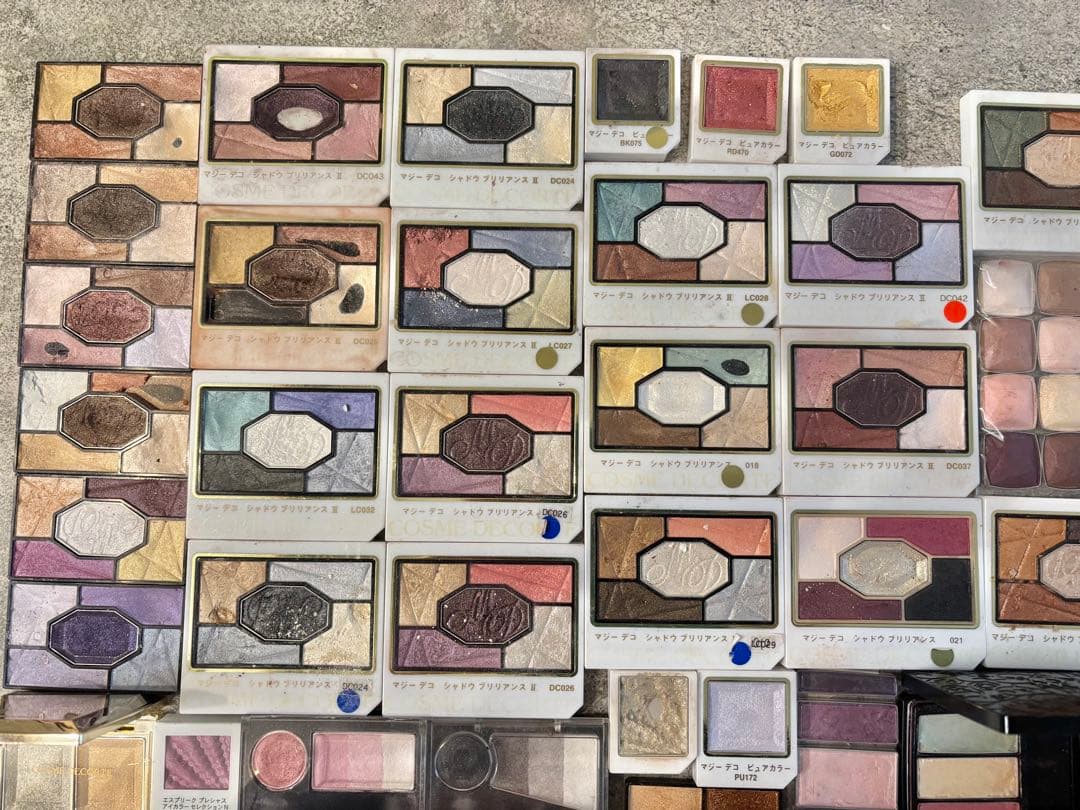 【ほぼデパコス⭐︎まとめ売り】アイシャドウセット 多色 パウダータイプ