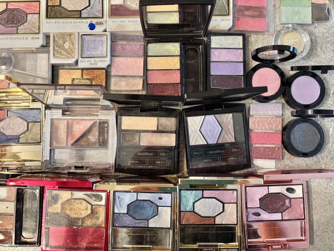 【ほぼデパコス⭐︎まとめ売り】アイシャドウセット 多色 パウダータイプ