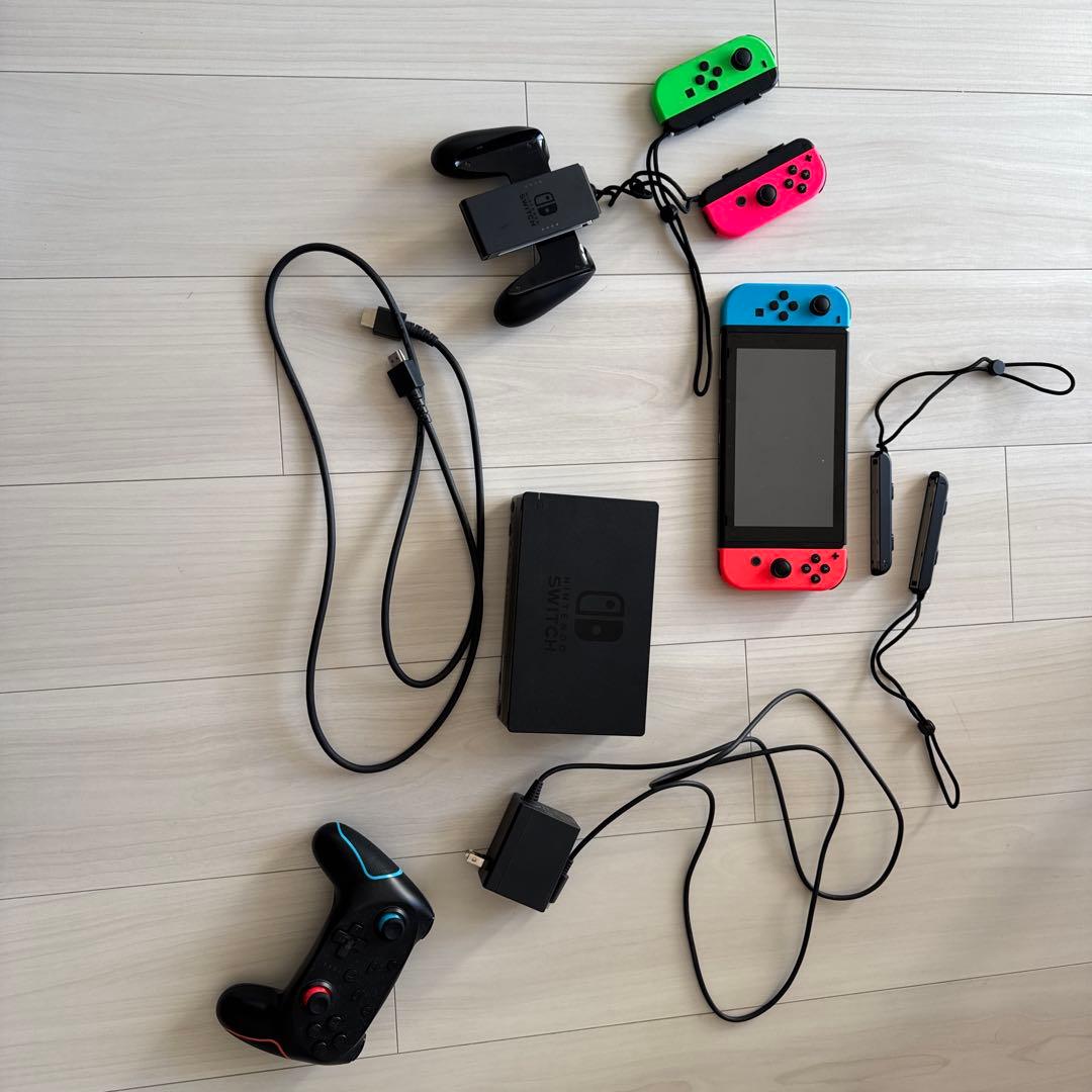 【256GBSDカード付】スイッチ本体＋Joy-Con2個＋コントローラー1個