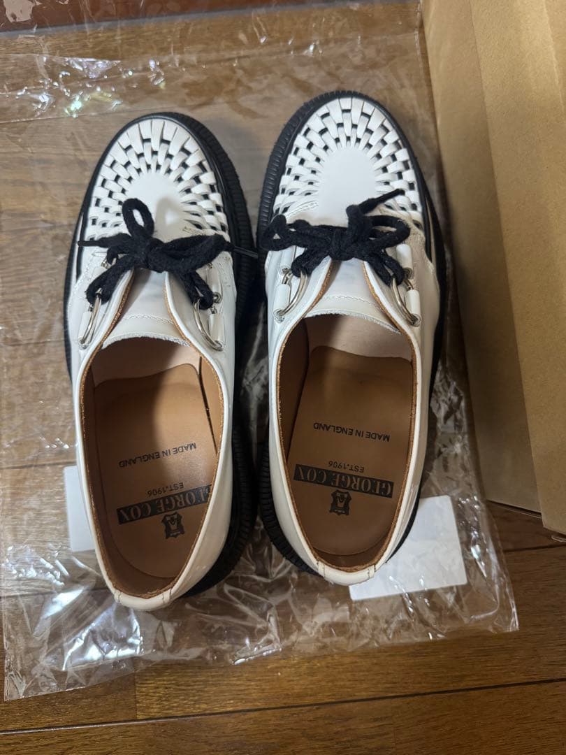 E COX ホワイトレザー ローファー　サイズ4