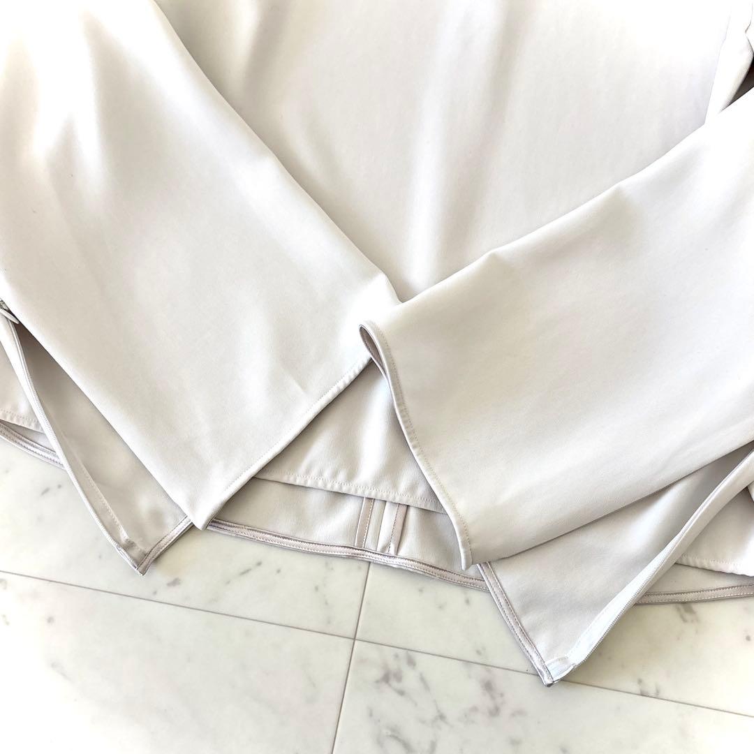 美品 エブリデイアイライク Sofia ジップスリーブブラウス 洗える ベージュ