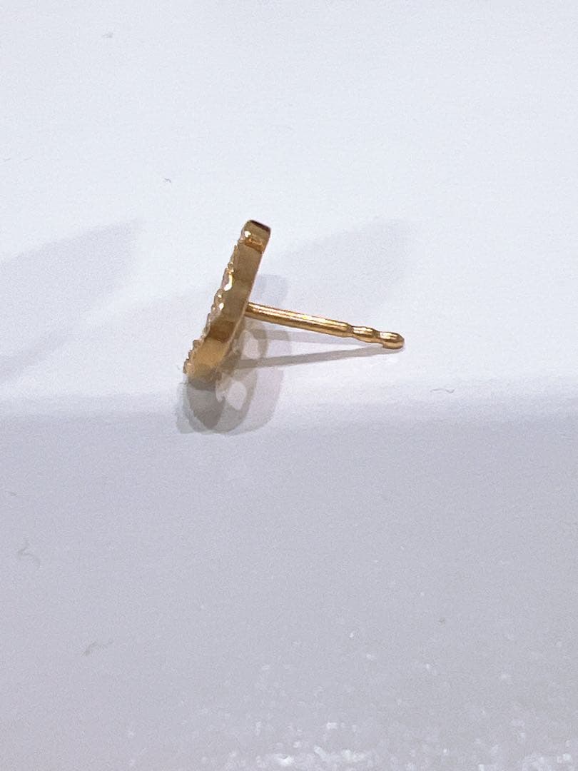 Diorゴールド Petit CD スタッドピアス クリスタル ピアス(片耳用)