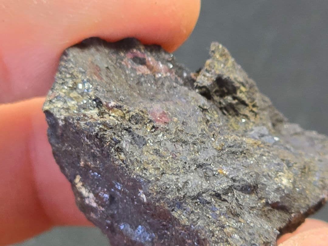 パイロクスマンガン 田口鉱山 自己採集品 原石