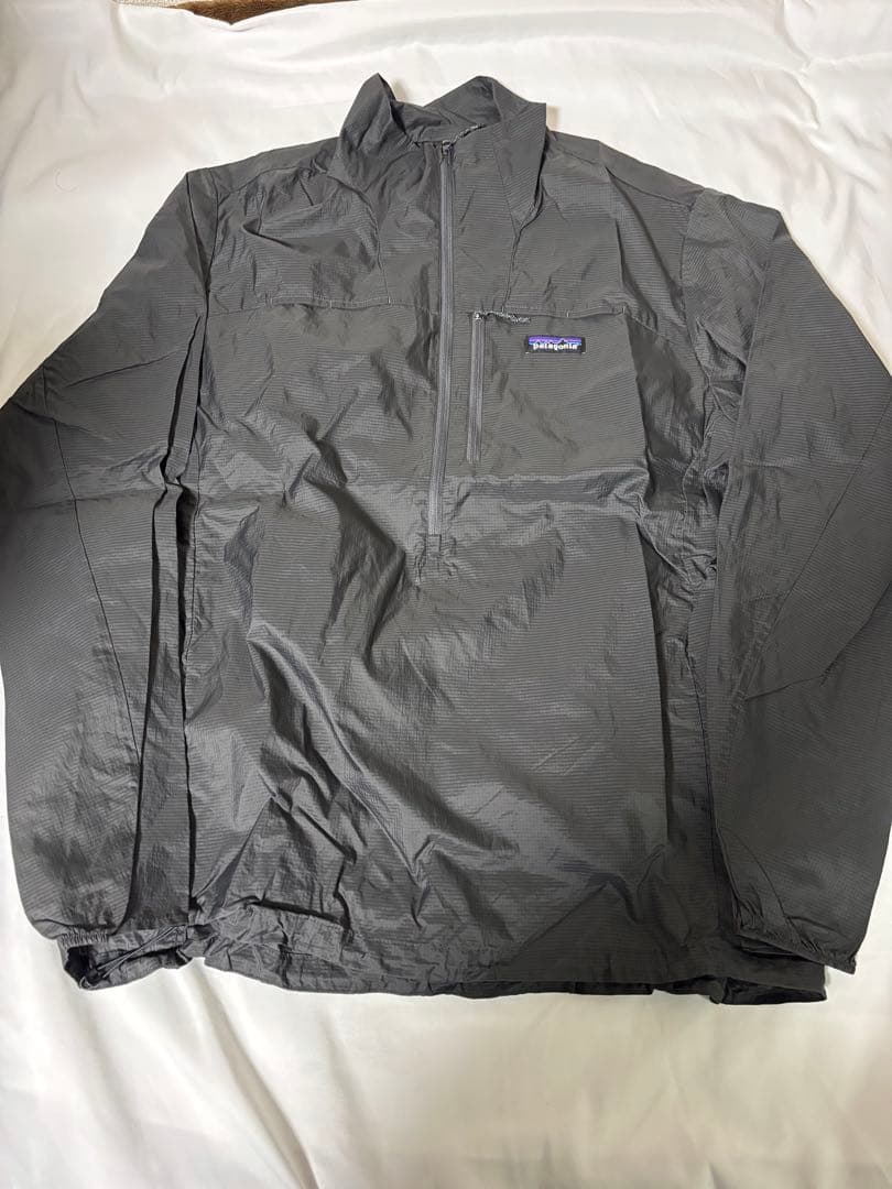 パタゴニア フーディニスタッシュ1/2ジッププルオーバー　Mサイズフォージグレー