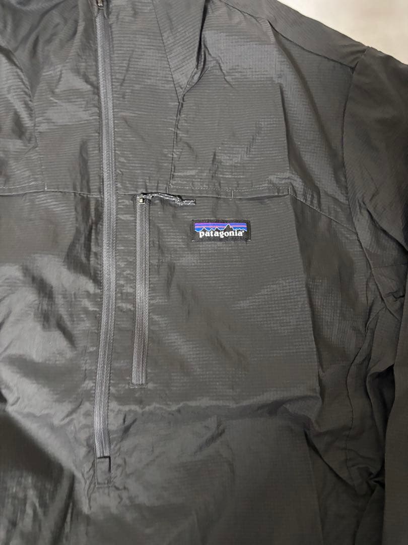 パタゴニア フーディニスタッシュ1/2ジッププルオーバー　Mサイズフォージグレー