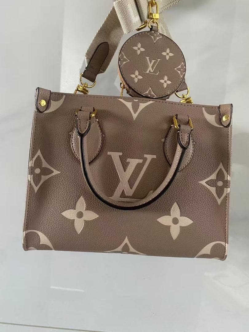 Louis Vuitton ブラウンのハンドバッグ/ショルダーバッグ