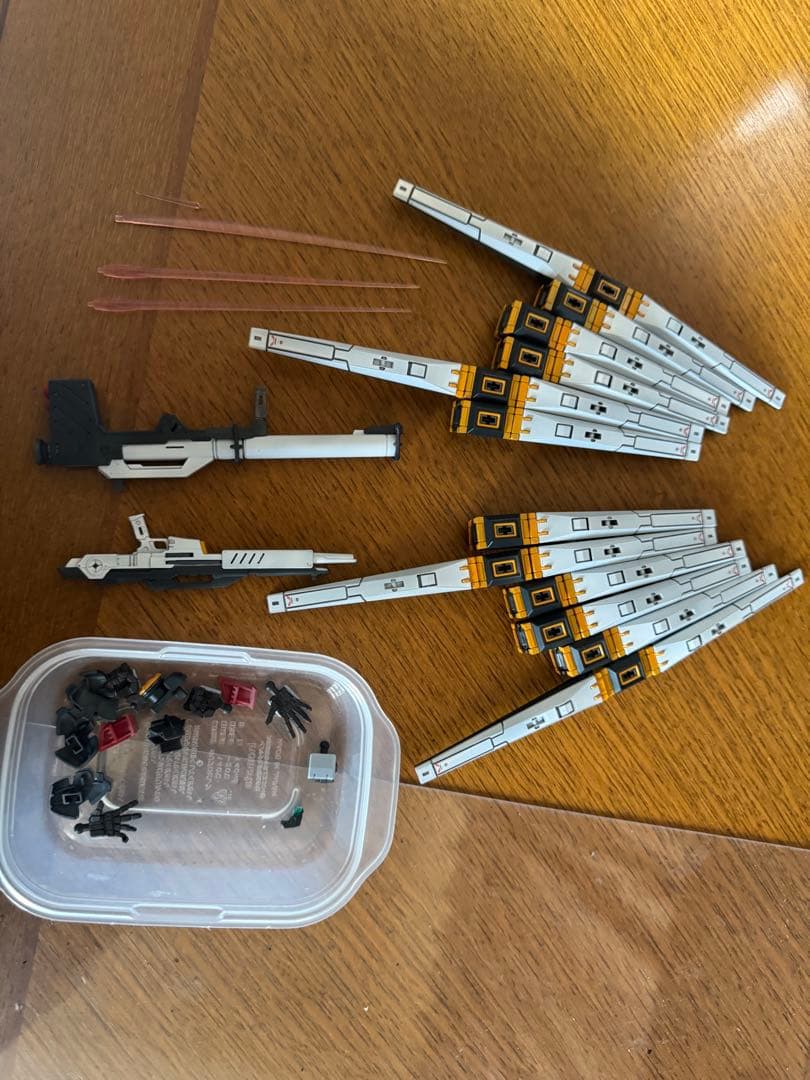 1/144 νガンダムＨＷＳ　塗装済み完成品