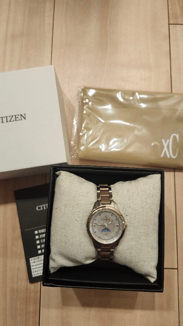 CITIZEN XC 限定モデル 腕時計 EE1007-67W 箱付き