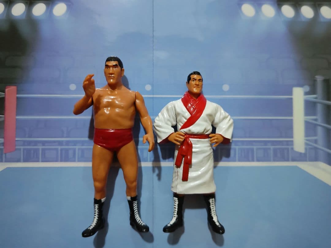 アントニオ猪木＆ジャイアント馬場　フィギュア 2体セット