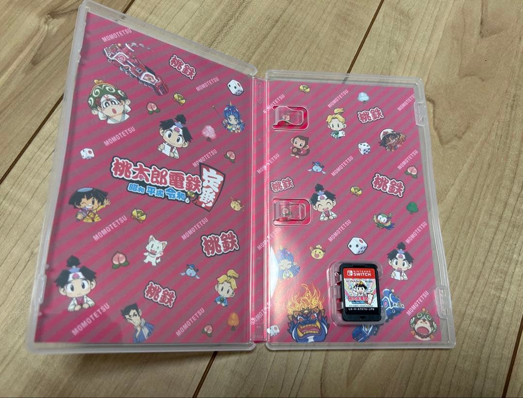 NintendoSwitchソフトまとめ売り マリオカート 桃太郎電鉄 スト2