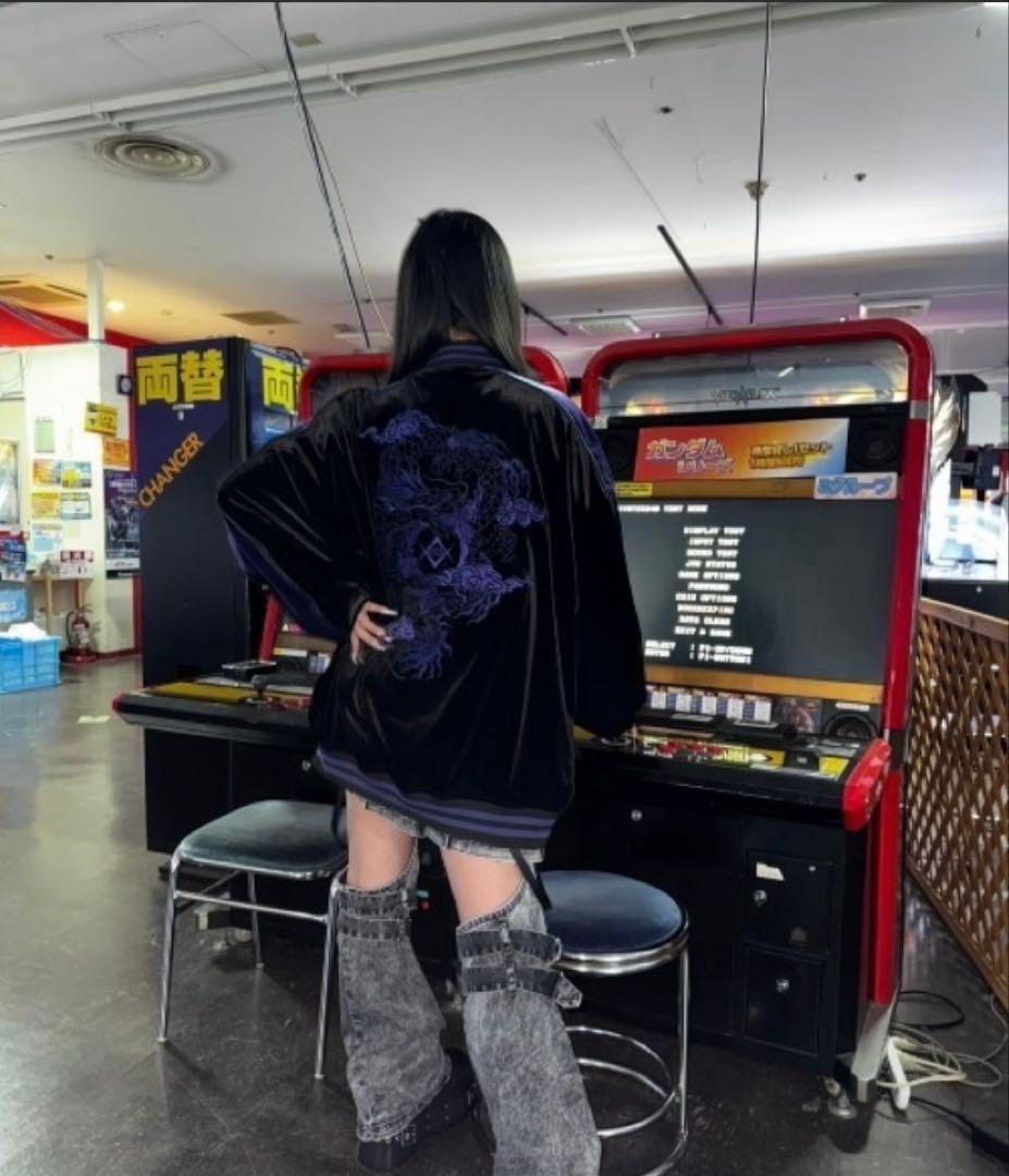 『REFLEM』ドラゴン刺繍ベロアスカジャン