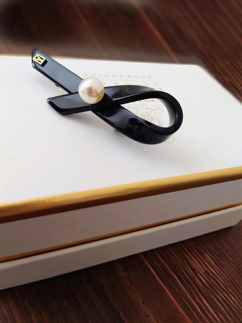 美品 アレクサンドルドゥパリ×マッキントッシュ 限定ブローチ パールリボン