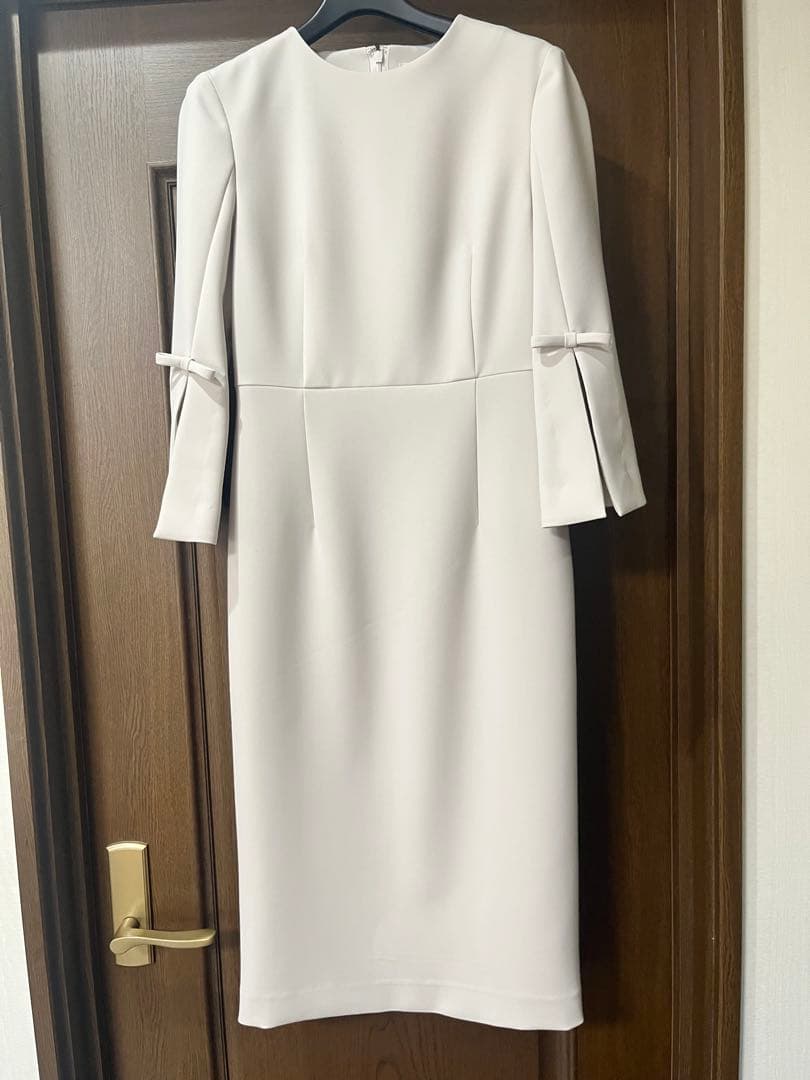 ESTNATION ベージュ 七分袖 ひざ丈ワンピース