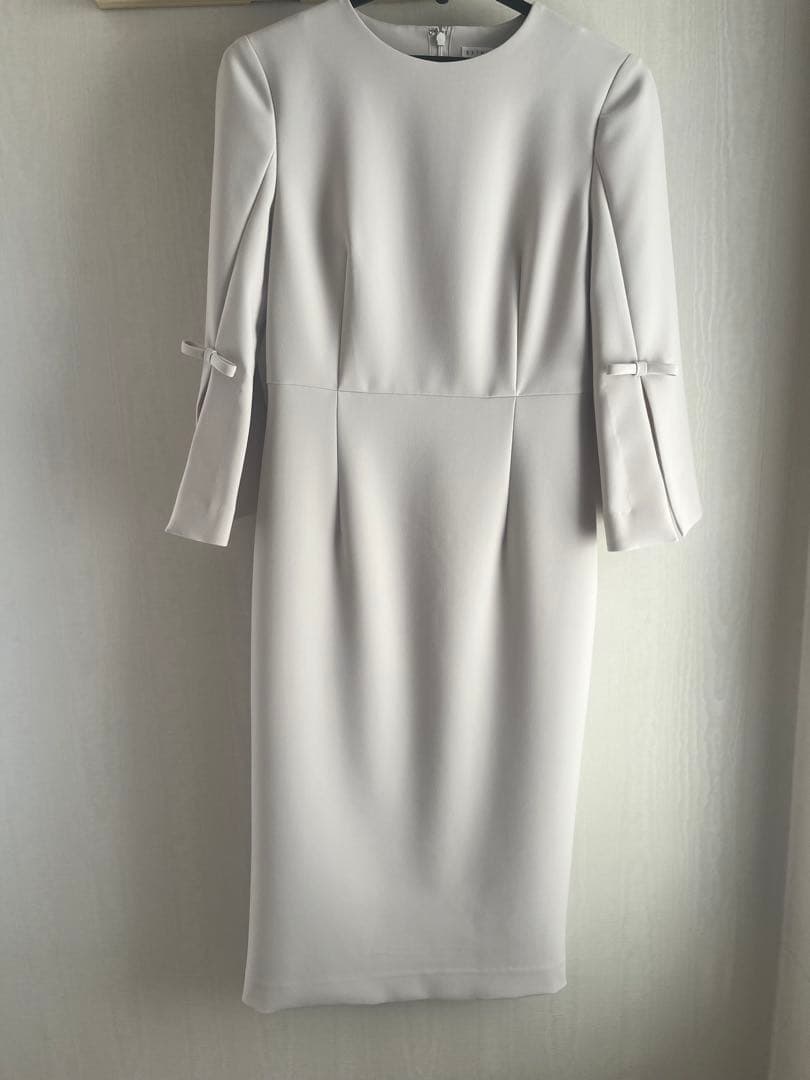 ESTNATION ベージュ 七分袖 ひざ丈ワンピース