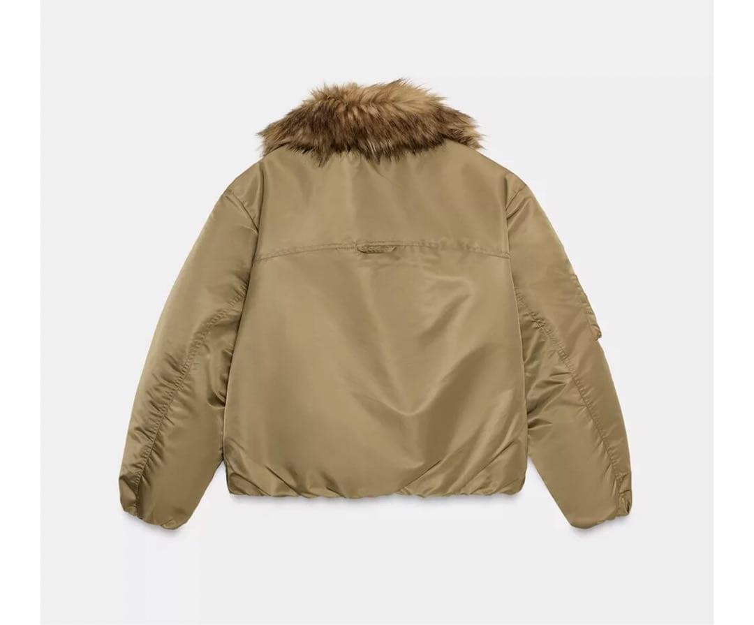 新品未使用　ZARA フェイクファー襟ボンバージャケット　S