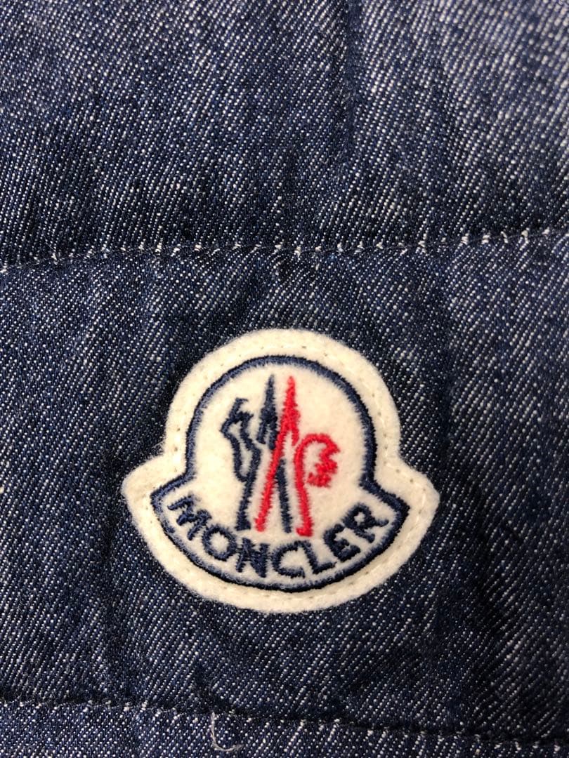 国内正規品　サイズ4 モンクレール　ダウンベスト フード付 ネイビー デニム