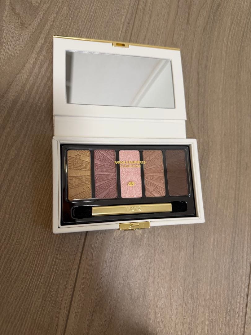 Christian Dior アイシャドウパレット今季限定品モデル