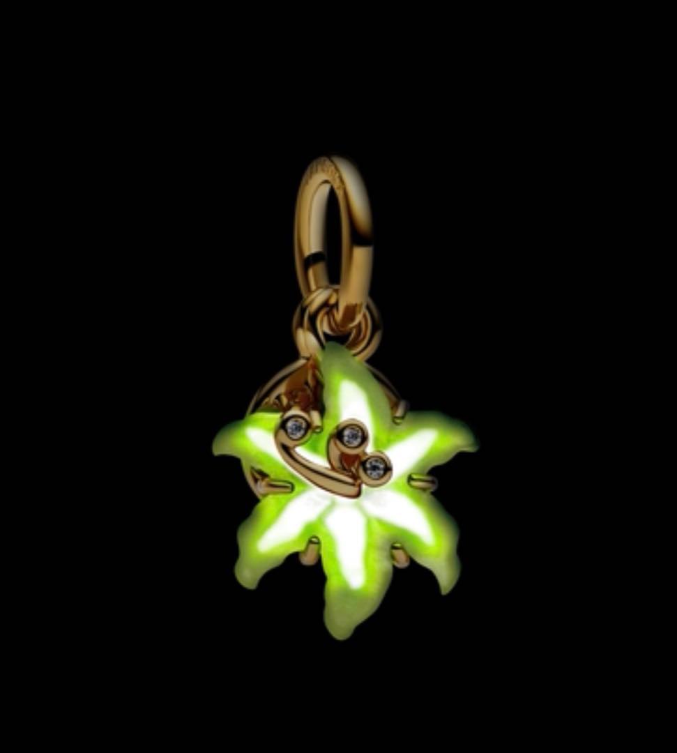 Pandora ラプンツェル花のチャーム 金メッキ 約2.5cm