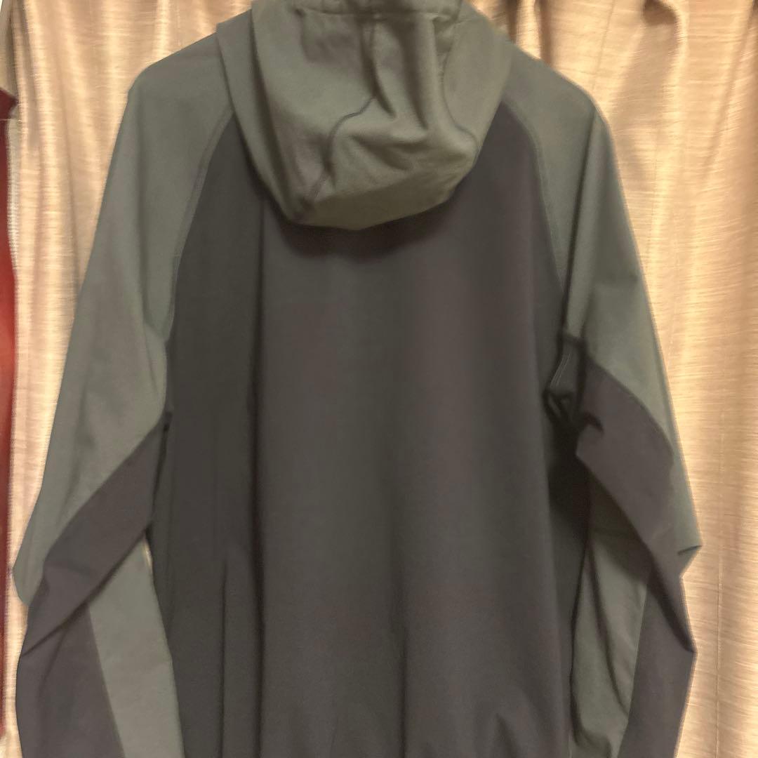 NIKEテックフリースウィンドランナー　グレー/ブラック