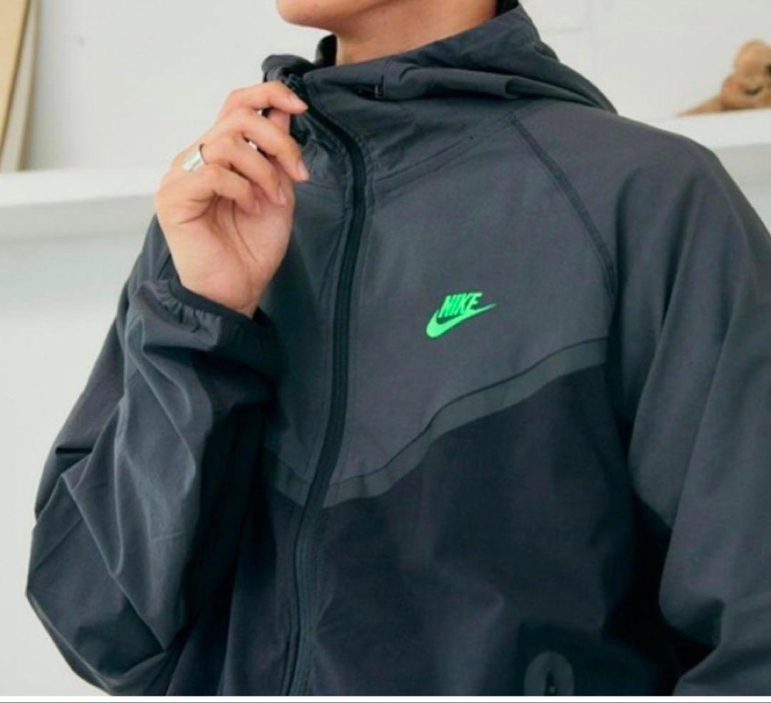 NIKEテックフリースウィンドランナー　グレー/ブラック