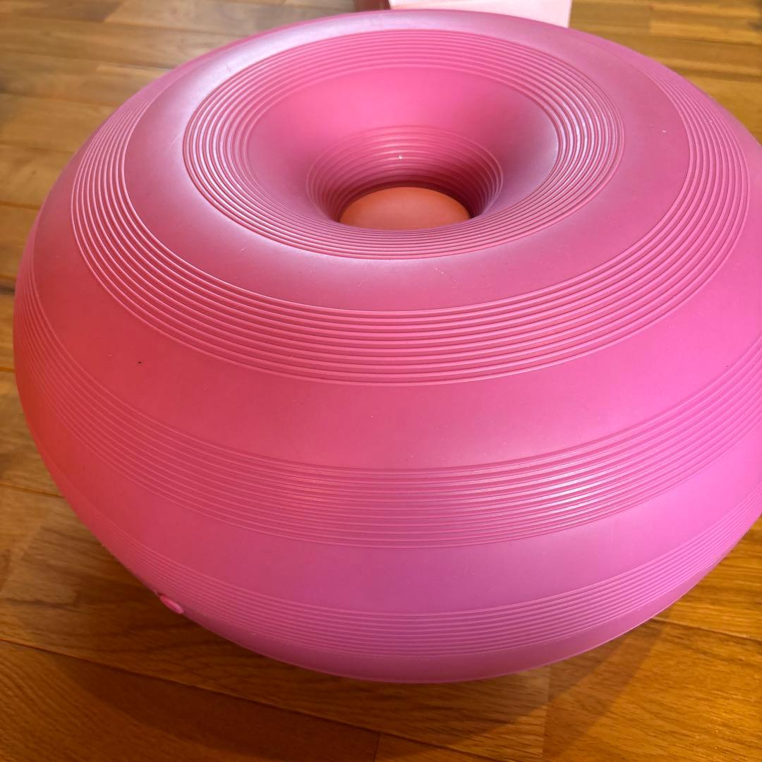 【ボーネルンド】ボブルス ドーナッツ　ピンク　知育玩具　遊具　バランスボール