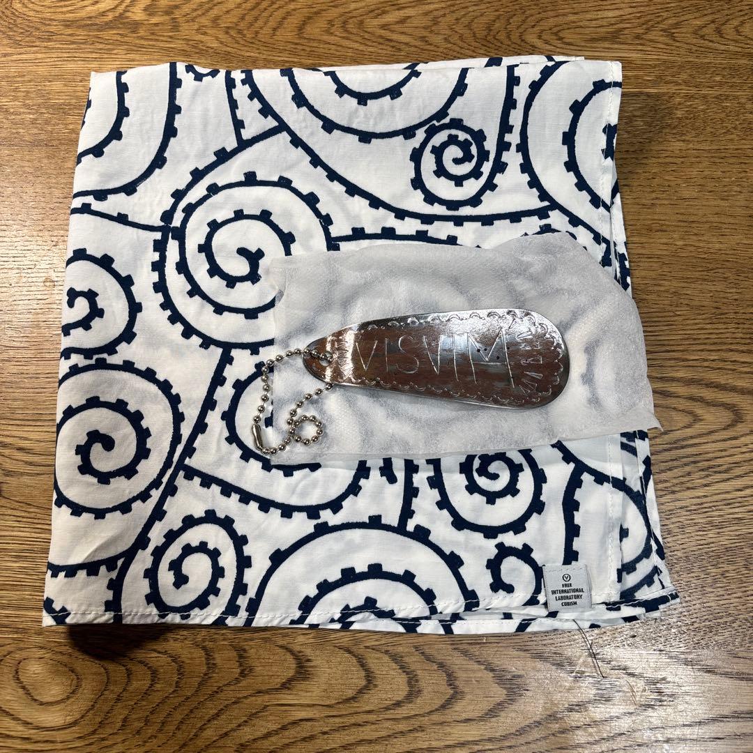 visvim ノベルティ　靴べら型キーホルダー&ハンカチ