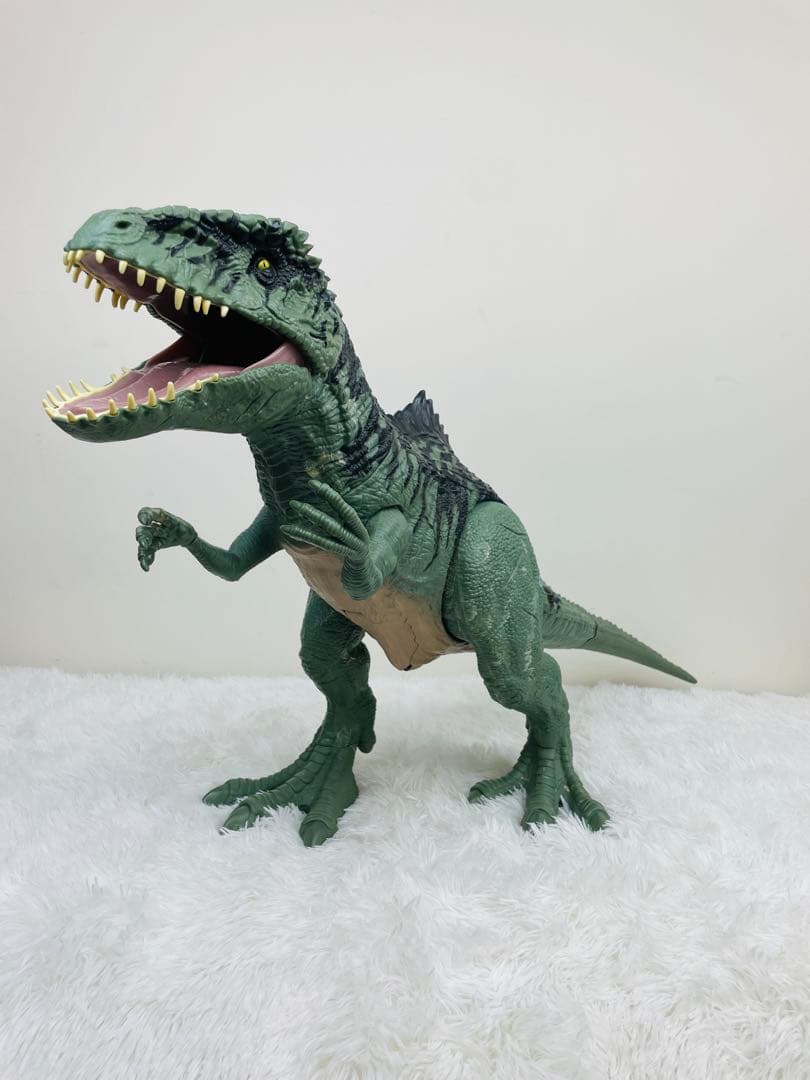 【極美品】ジュラシックワールド ギガノトサウルス GWD68 全長99cm