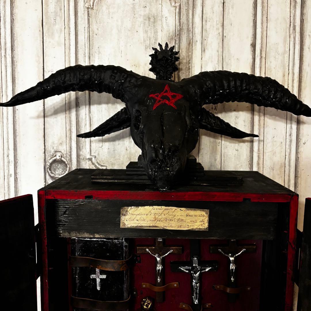 【Special Price】 悪魔撲殺箱(goat type)オブジェ