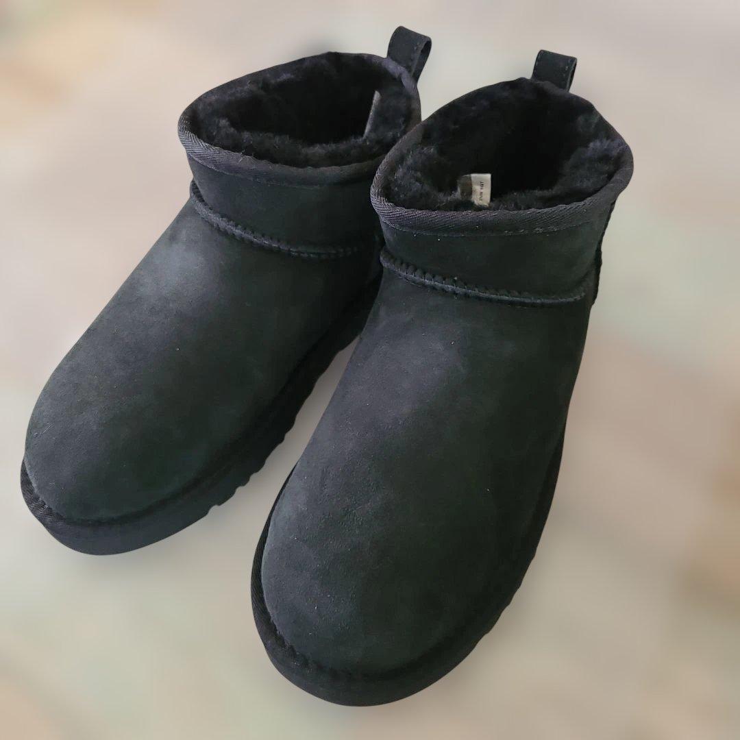 UGG ブラック ムートンブーツ ショートブーツ