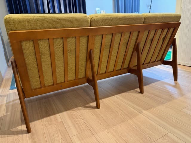 ✳︎buttonist✳︎【美品】カリモク60 フレームチェア 3シーター